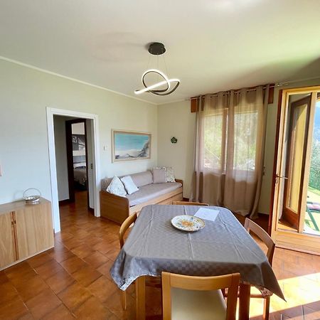 Casa Rosa Apartments Malcesine Bagian luar foto