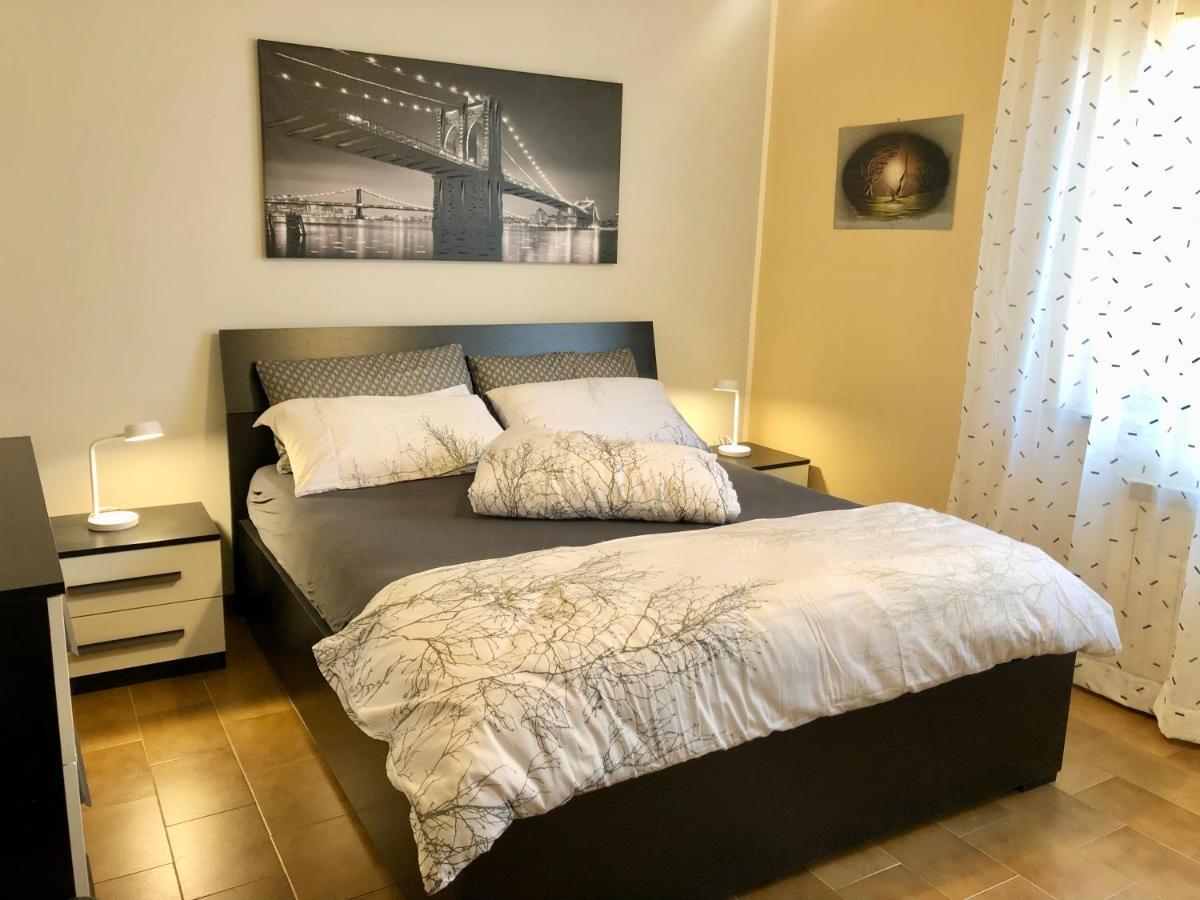Casa Rosa Apartments Malcesine Bagian luar foto