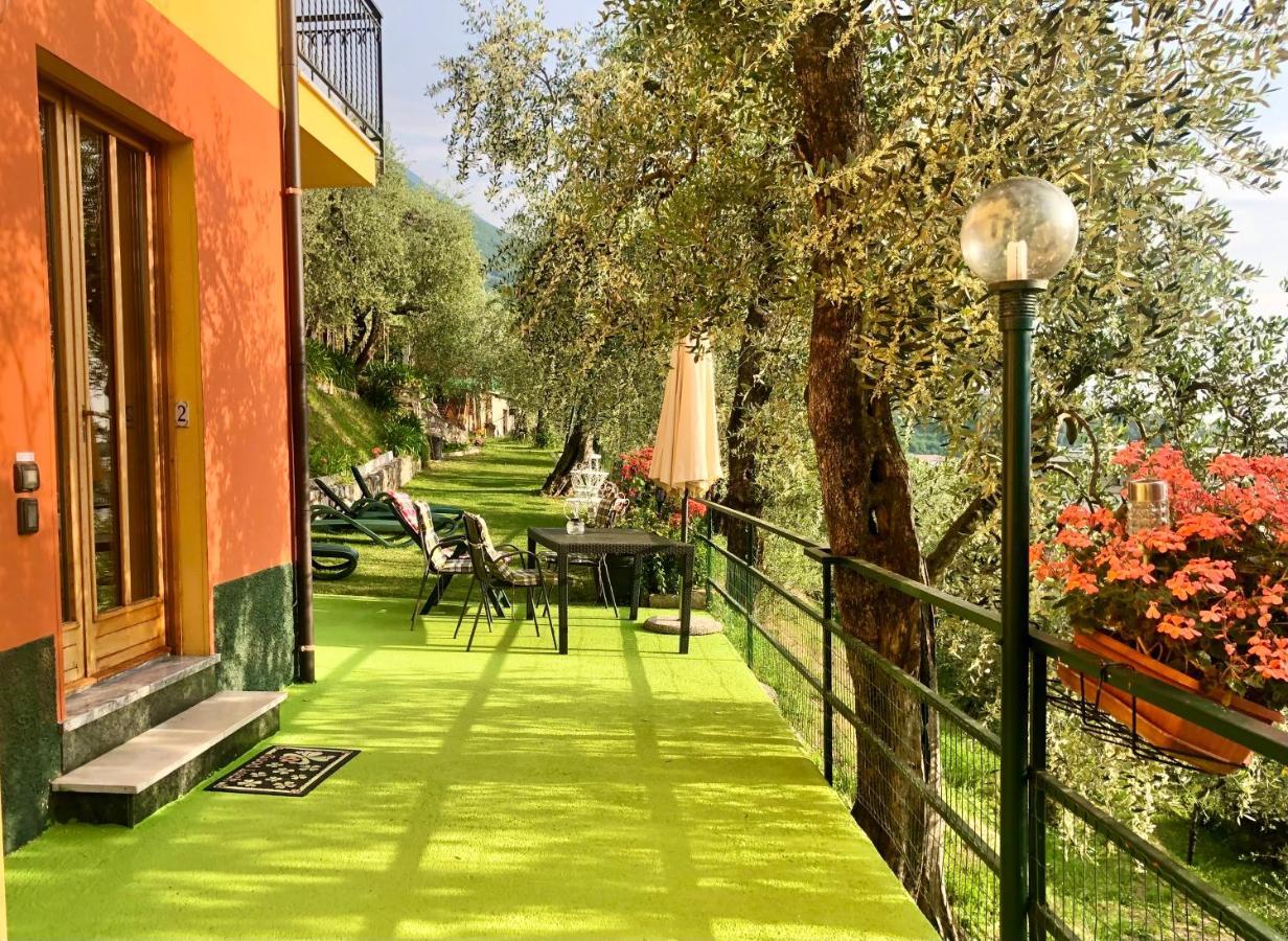 Casa Rosa Apartments Malcesine Bagian luar foto