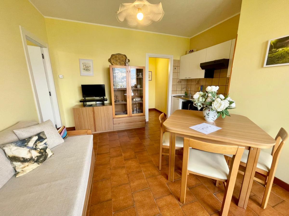 Casa Rosa Apartments Malcesine Bagian luar foto